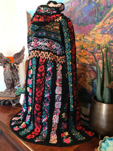 Load image into Gallery viewer, Johnny Was Seil Hooded Duster Medium Black Embroidered
