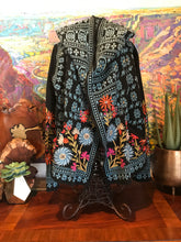 Load image into Gallery viewer, Johnny Was Aurelio Short Hoodie Medium Black
