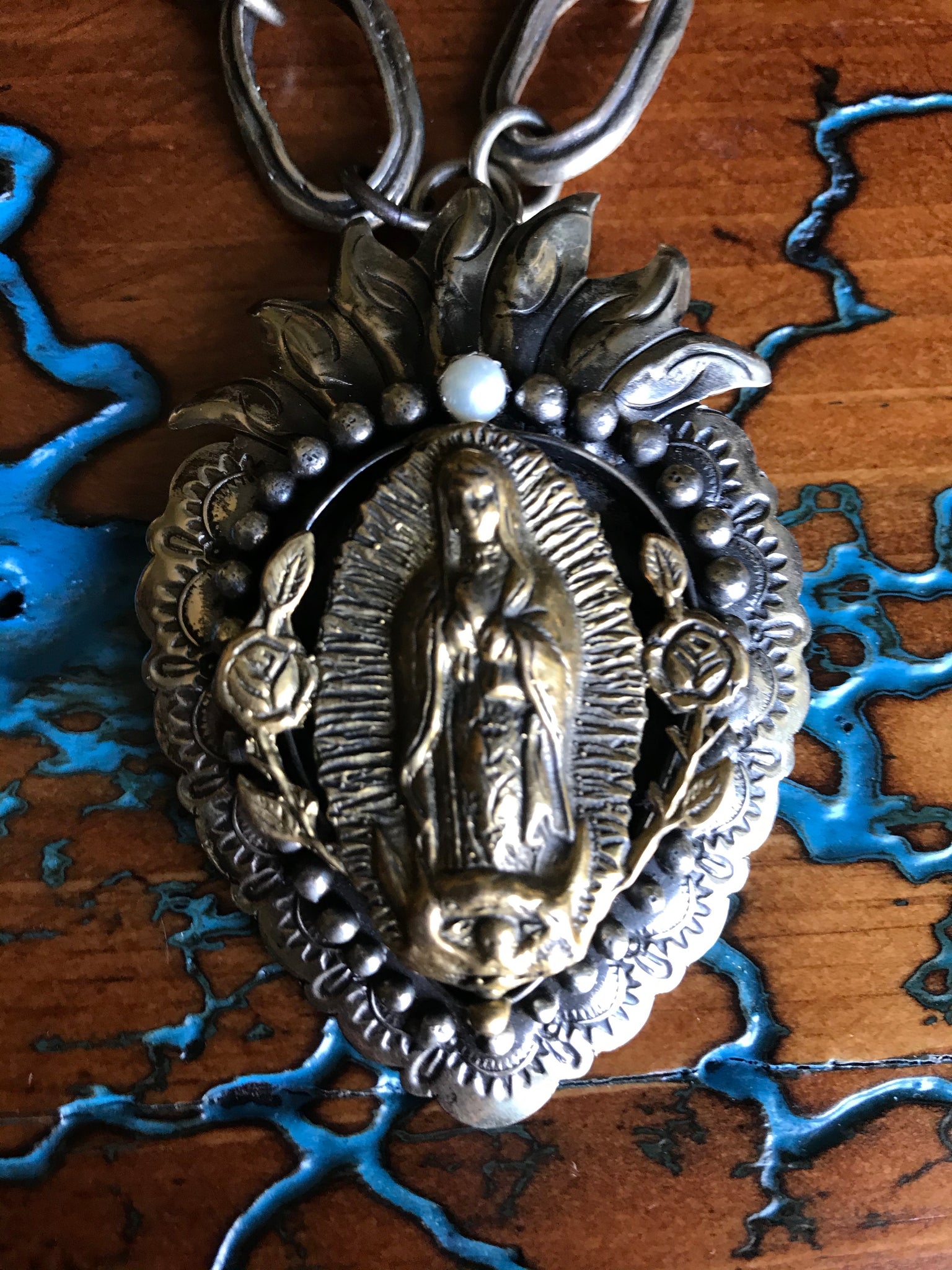 Gold Lady of Guadalupe Pendant, Virgen de Guadalupe Medal, Virgin Mary –  SifriShop